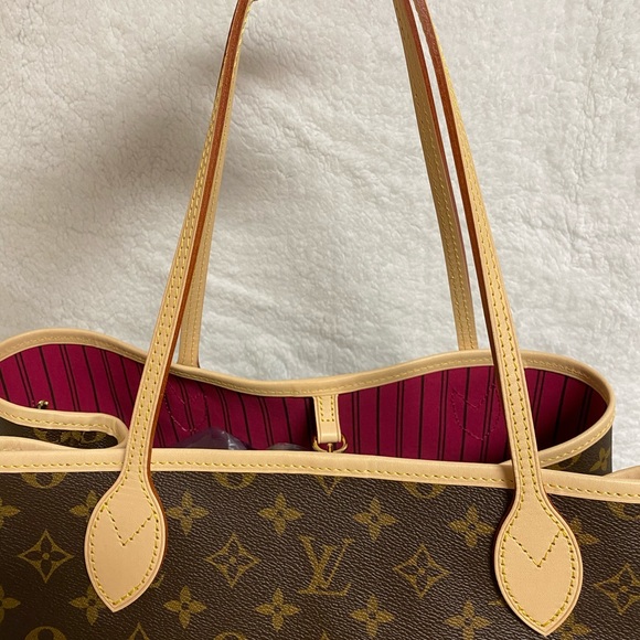 “Reserved” NEVERFULL GM in Monogram. - Picture 3 of 8